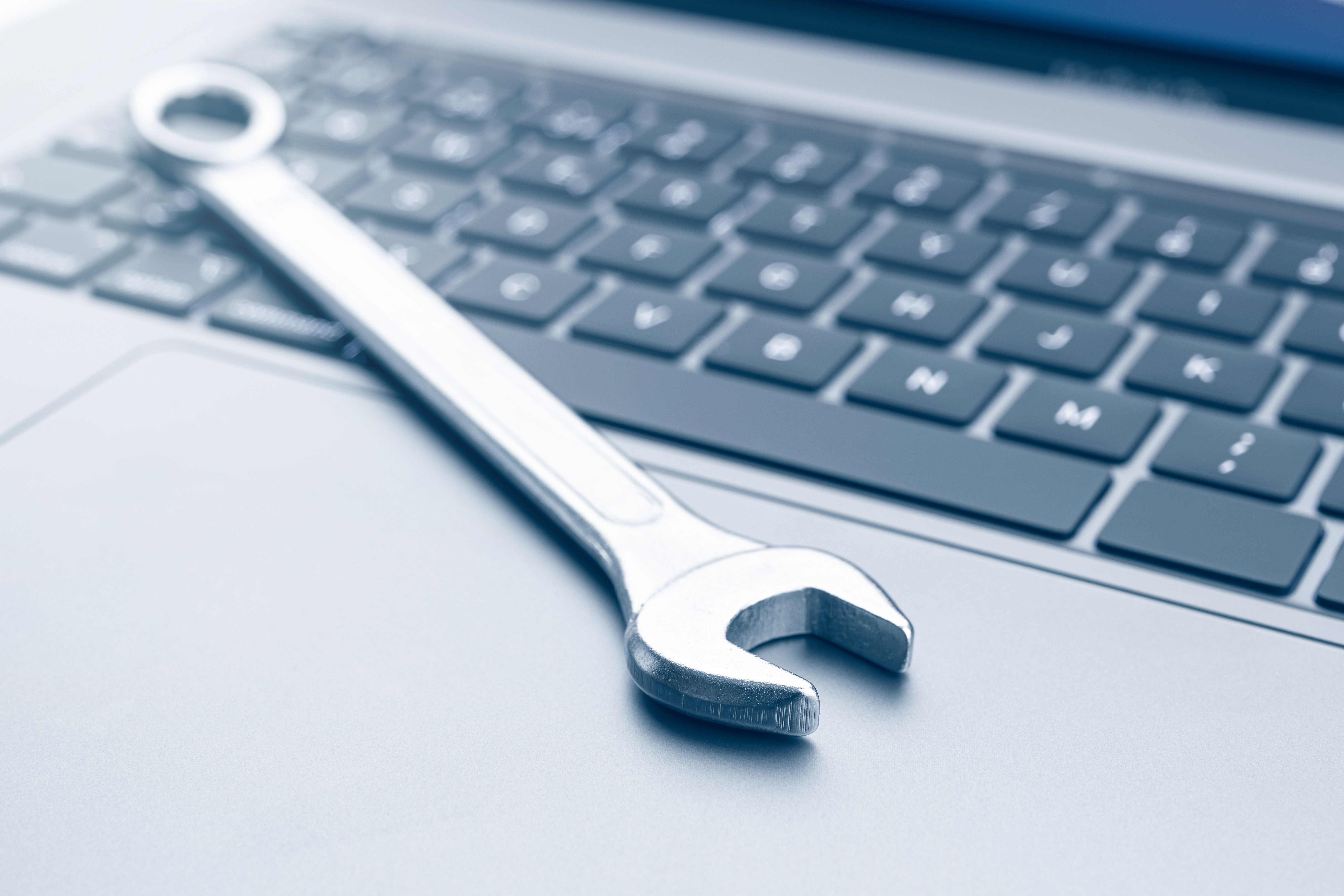 Сервиз на лаптопи